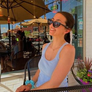 Meet your Posher, Zoe